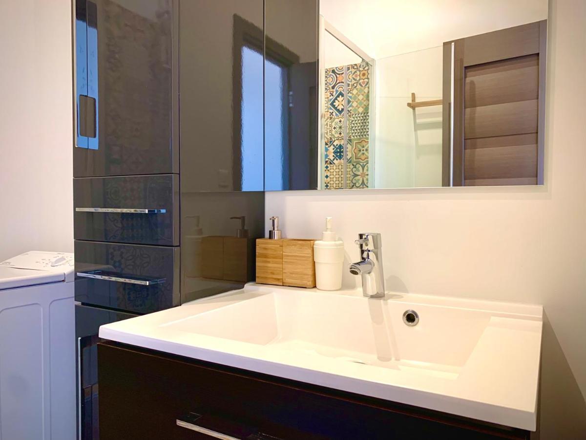 Les Fabuleux Appartements Du Coeur De Ville - Place Victor Hugo Μπεζανσόν Εξωτερικό φωτογραφία