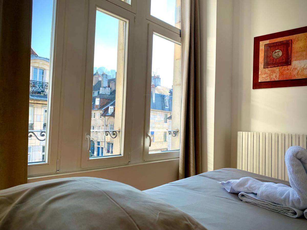Les Fabuleux Appartements Du Coeur De Ville - Place Victor Hugo Μπεζανσόν Εξωτερικό φωτογραφία