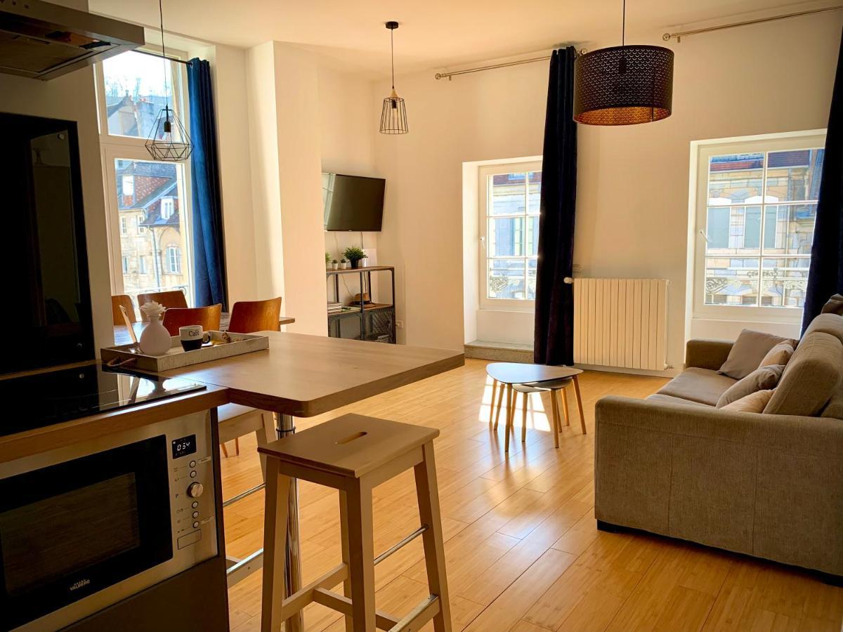 Les Fabuleux Appartements Du Coeur De Ville - Place Victor Hugo Μπεζανσόν Εξωτερικό φωτογραφία