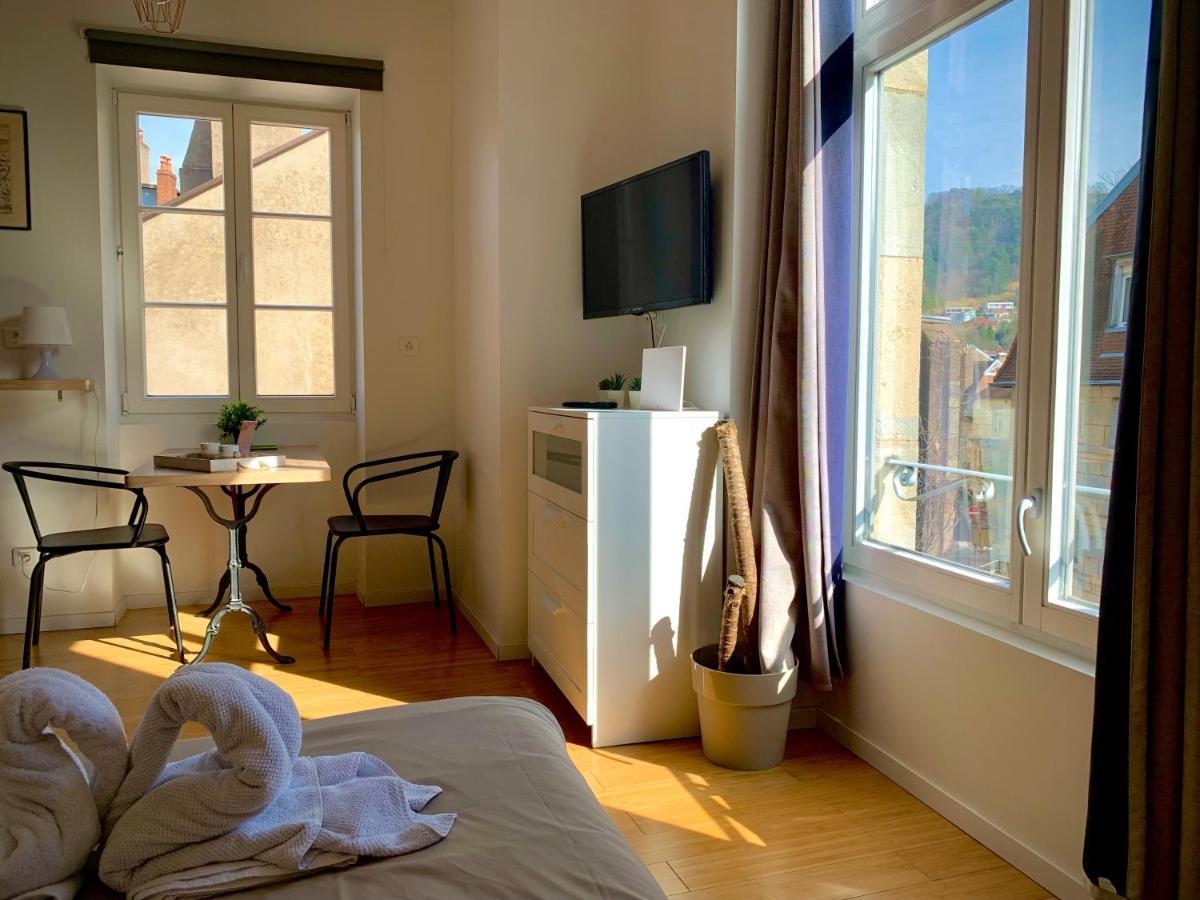 Les Fabuleux Appartements Du Coeur De Ville - Place Victor Hugo Μπεζανσόν Εξωτερικό φωτογραφία
