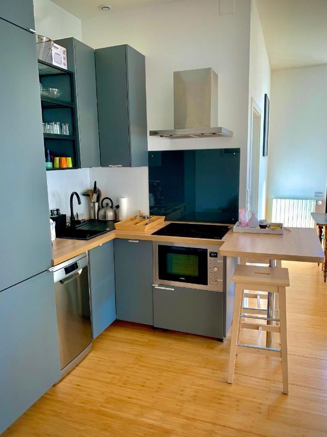 Les Fabuleux Appartements Du Coeur De Ville - Place Victor Hugo Μπεζανσόν Εξωτερικό φωτογραφία