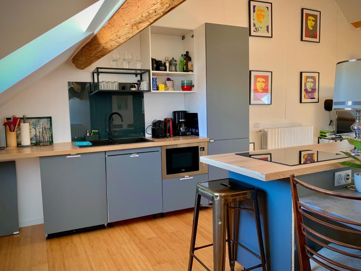 Les Fabuleux Appartements Du Coeur De Ville - Place Victor Hugo Μπεζανσόν Εξωτερικό φωτογραφία