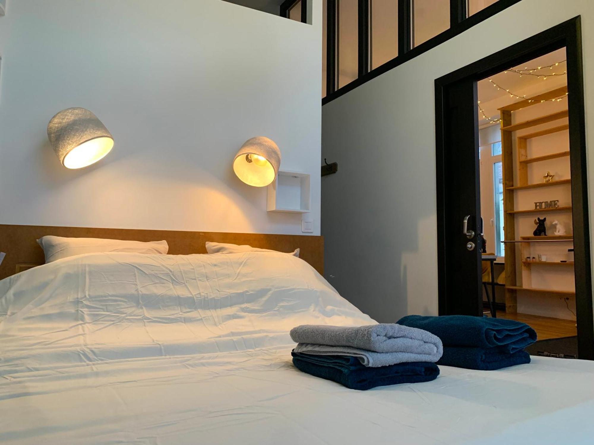 Les Fabuleux Appartements Du Coeur De Ville - Place Victor Hugo Μπεζανσόν Εξωτερικό φωτογραφία